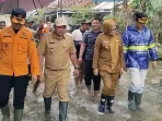 Wakil Bupati Lamsel  M.Syaiful Anwar Tinjau Langsung Banjir Di Kecamatan Jati Agung