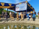 Wabup Syaiful Tanam Mangrove di PT Maju Tambak Sumur Ketapang
