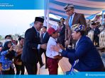 Aksi Heroik Raihan, Bocah SD Penyelamat Merah Putih Dapat Hadiah Istimewa, Bupati Egi Gelontorkan Beasiswa & Tabungan Pendidikan!