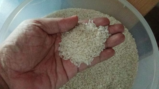 
 Beras menjadi sumber makanan pokok yang menyumbang inflasi. (Foto : di Waroeng Naura)