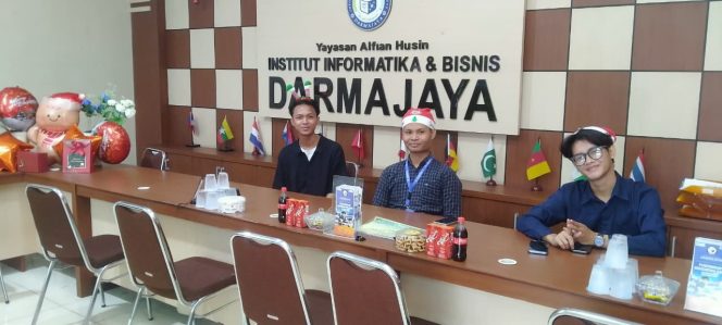 
 IIB Darmajaya Berikan Kado Spesial Natal Daftar Kuliah Hanya 150K