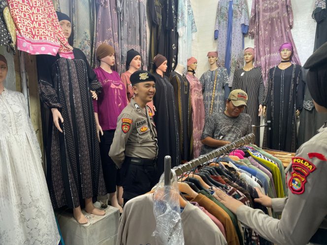 
 Satgas Operasi Lilin Krakatau 2025 Lakukan Patroli Dialogis di Pasar dan Tempat Wisata