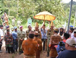 Wadan Brigif 4 Mar/BS Hadiri Peresmian Jembatan Gantung Garuda Di Tanggamus