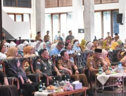 Bersama Forkopimda Provinsi Lampung, Pangdam XXI/Radin Inten Hadiri Puncak Peringatan Hari Ibu Ke-97 Tahun 2025