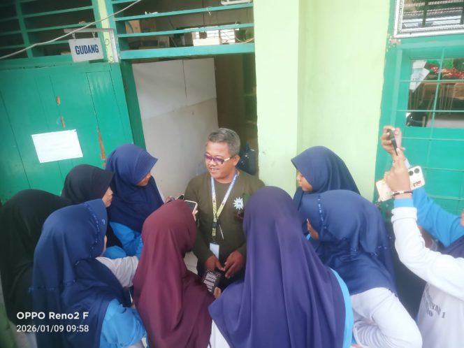 
 Asah Literasi Siswa, SMP Muhammadiyah 1 Metro Buka Kelas Jurnalistik