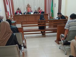 Di tuntut Jaksa 5 tahun di Vonis Hakim  4 bulan ,dengan masa percobaan 8 bulan  terkait Dugaan Aborsi