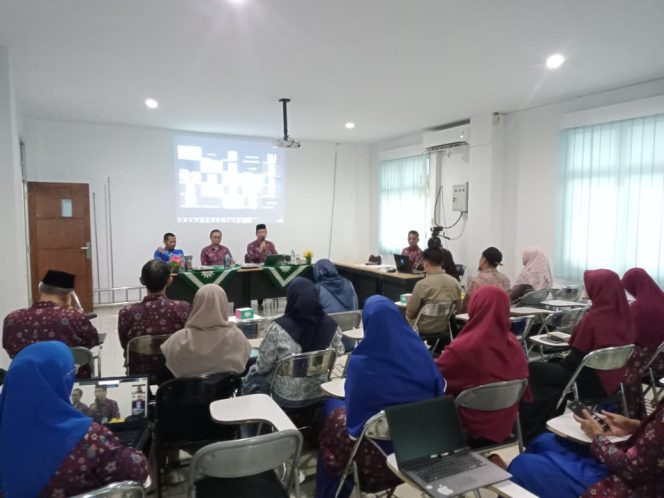 
 Kuliah Umum Pascasarjana Universitas Muhammadiyah Metro
