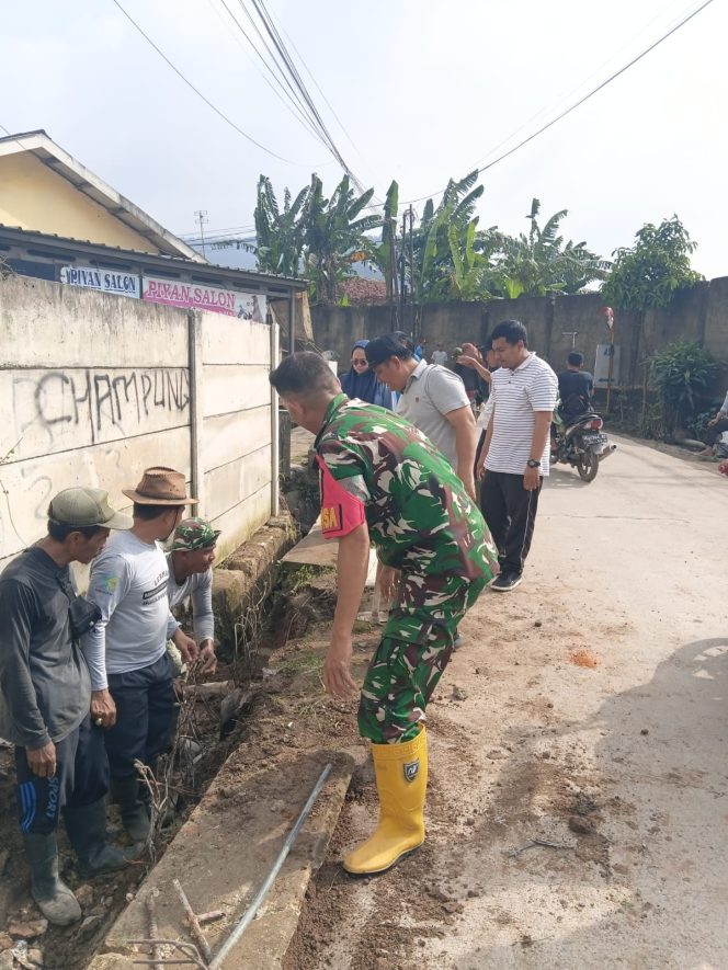 
 Semangat Kebersamaan dan Kemanunggalan TNI dengan Rakyat