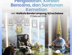 Wali Kota Bandar Lampung, Hj. Eva Dwiana Serahkan Bantuan Pengobatan, Korban Bencana dan Santunan Kematian kepada 15 Warga