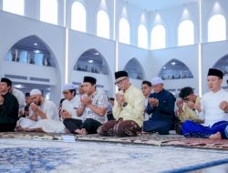Ribuan Jamaah Ikuti Salat Idulfitri Bersama Gubernur Lampung di Masjid Raya Al Bakrie