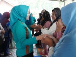 *TP PKK Provinsi Lampung Hadir di Tengah Masyarakat, Salurkan Bantuan Sosial dan Dukungan Gizi Anak