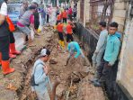 Aksi Nyata TNI AD, Cegah Banjir di Bandar Lampung dengan Kesigapan Babinsa