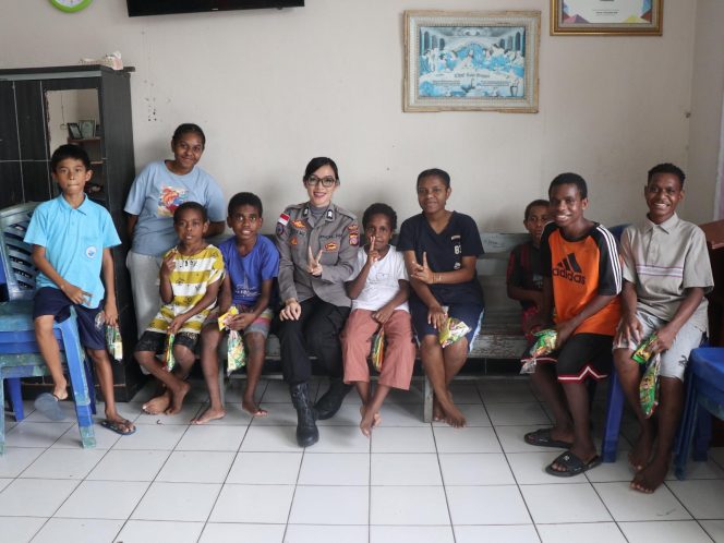 
 Satgas Damai Cartenz perkuat kepedulian untuk anak Papua Lewat Bakti Sosial di Panti Asuhan