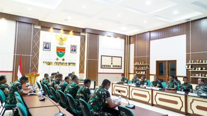 
 Kasdam XXI/Radin Inten Pimpin Exit Meeting Tim Dalproggar Mabesad TA 2026 Kodam XXI/Radin Inten
