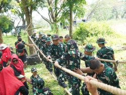 Ibu Abrita Kumarri Dewi Buka LDK di Mayonif 143/TWEJ: Dari Pengenalan Alutsista hingga Outbound