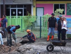 Cegah Air Meluap Saat Hujan, Satgas Lapangan Kota Bandar Lampung Lakukan Pembersihan Drainase
