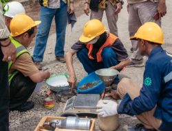 Lanjutkan Perbaikan Jalan Provinsi di Lampung Timur Tahun 2026, Pemprov Lampung Lakukan Groundbreaking Perbaikan di Ruas Jalan Jabung-SP Labuhan Maringgai Targetkan Kemantapan Jalan Provinsi Capai 97,82 persen