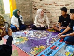 Wakil Ketua III DPRD Lamsel Bela Jayanti.,S.I.KOM., M.B.A Kunjungi kediaman Ahmad Abi Ar-Razi (Aji)