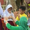 Pangdam XXI/RI beserta Wamen PPPA Kunjungi Wilayah Terpencil di Kab Pesisir Barat 