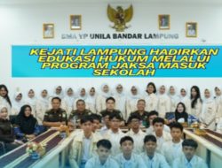 SEKSI PENKUM KEJATI LAMPUNG KUNJUNGI SMA YP UNILA BANDAR LAMPUNG, EDUKASI HUKUM MELALUI JAKSA MASUK SEKOLAH
