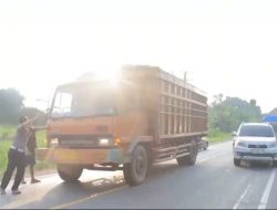 Polisi dan Warga Berhasil Hentikan Truk Rem Blong, Cegah Korban Jiwa di Tulang Bawang