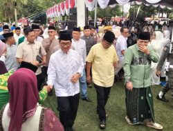 Ribuan Masyarakat Ikuti Tausiah Kebaikan di Pemda Lampura