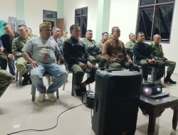 Babinsa Kodim 0410/KBL Gelar Nobar Gembira, Eratkan Silaturahmi dengan Warga di Aula Makodim