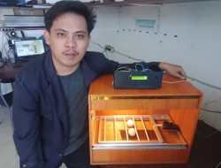 Mahasiswa Sistem Komputer Kampus Unggul Darmajaya Rancang Prototipe Penetas Telur