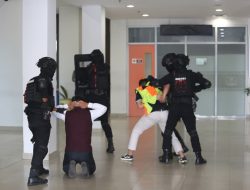 Latihan Simulasi Penanggulangan Keadaan Darurat di Bandar Udara Radin Inten II