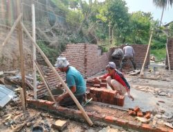 Mengukir Asa di Pinang Jaya: Hari Ke-6 TMMD ke-129 Kodim 0410/KBL Bangun Rumah Hingga Fasilitas Publik