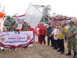 Semarak HUT RI ke-81 dan HUT Kelurahan Mulya Asri ke-54, Asisten I Hadiri Pawai Karnaval
