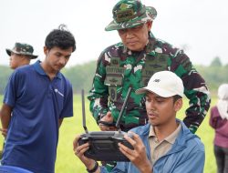 Tim Alfa TNI Terjun dari Udara Padamkan Bara Karhutla Way Kambas
