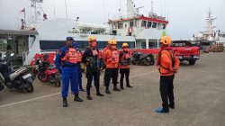 Polda Lampung Perkuat Pencarian 5 Wartawan dan 3 Kru Kapal yang Hilang Kontak di Selat Sunda