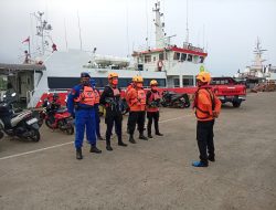 Polda Lampung Perkuat Pencarian 5 Wartawan dan 3 Kru Kapal yang Hilang Kontak di Selat Sunda