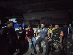 Babinsa Kelurahan Jagabaya II Bersama Aparat Kelurahan Laksanakan Kegiatan Patroli Siskamling