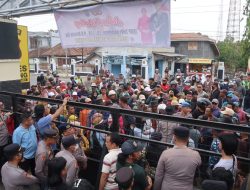 Satuan Brimob Polda Lampung Perketat Pengamanan Unjuk Rasa di Mapolres Lampung Tengah